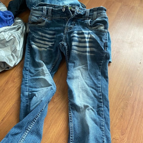 Long leg jeans and jean shorts - Picture 2 of 7